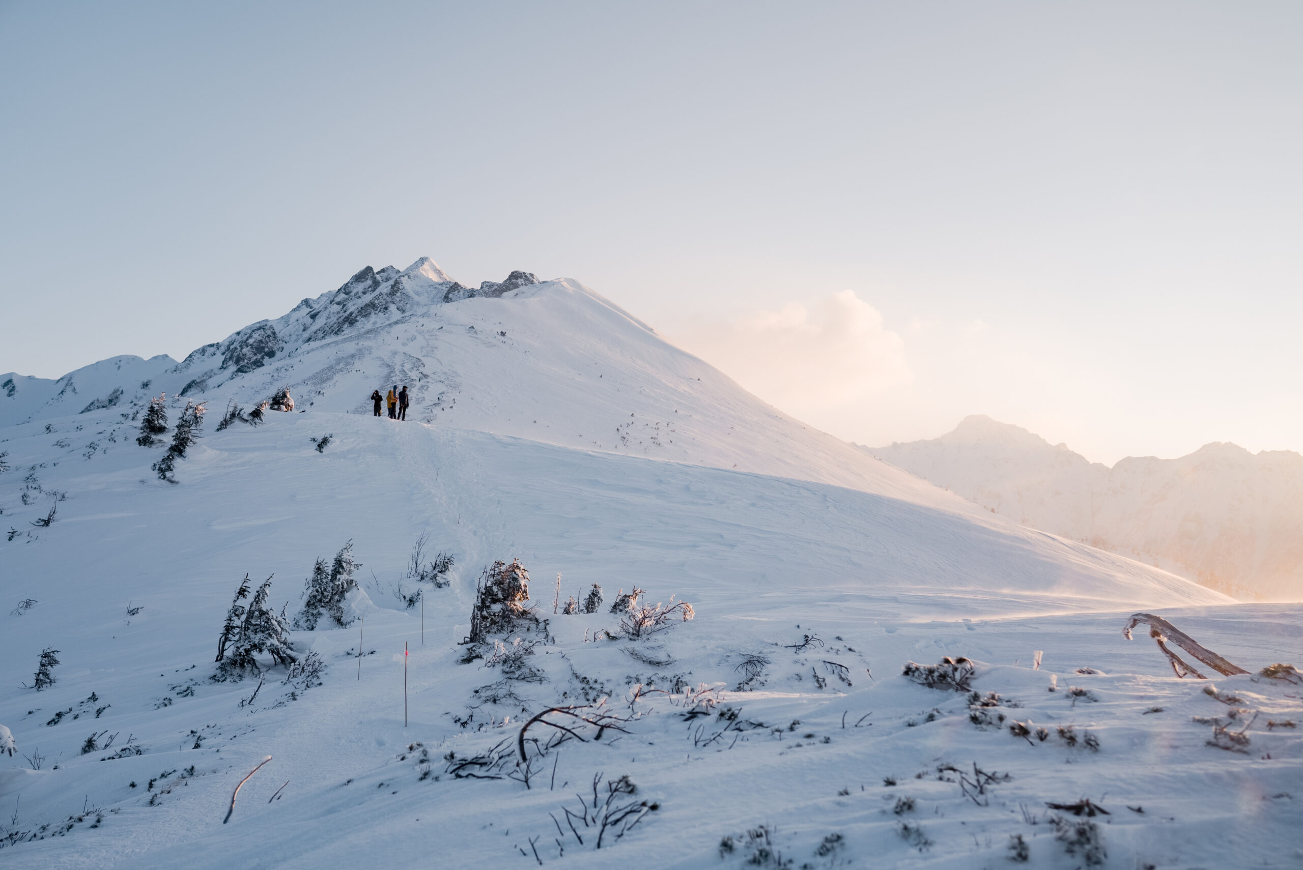Magnificent Winter Scenery: Shin-Hotaka Ropeway and Snow 